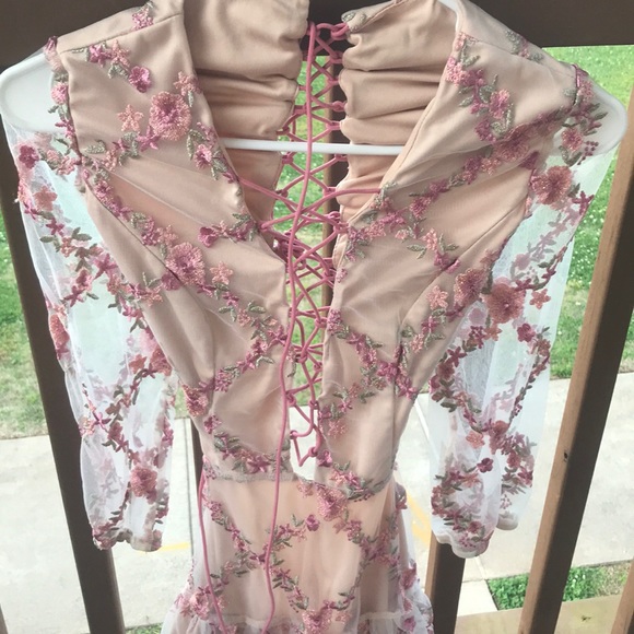 Pink lace and strap up dress. - Picture 7 of 8